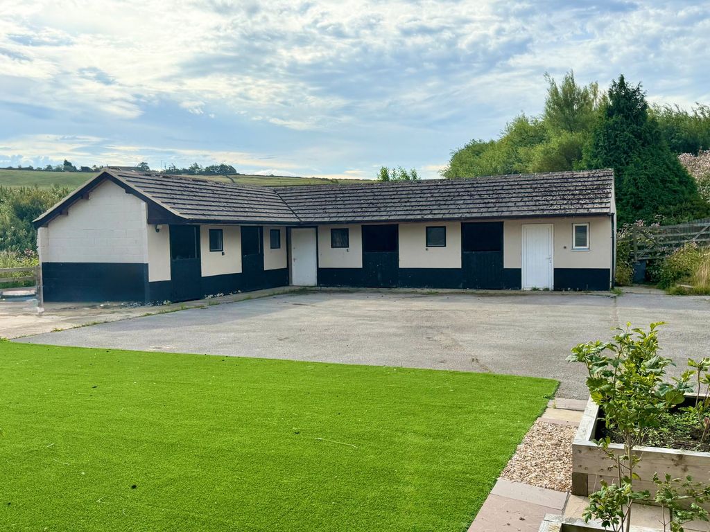 Property photo 2 of 39 Picture No. 07