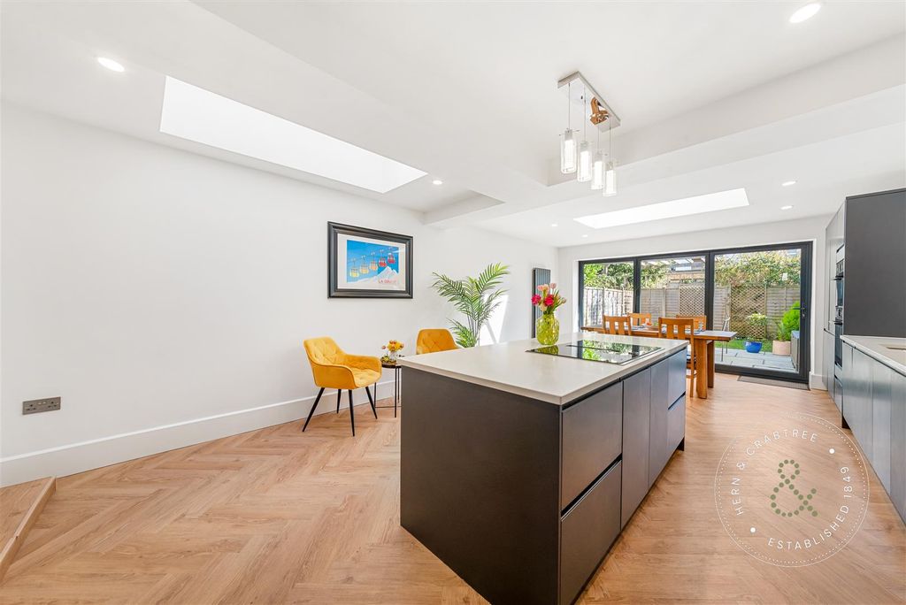 Property photo 3 of 39 Wyndham-Road-2.Jpg