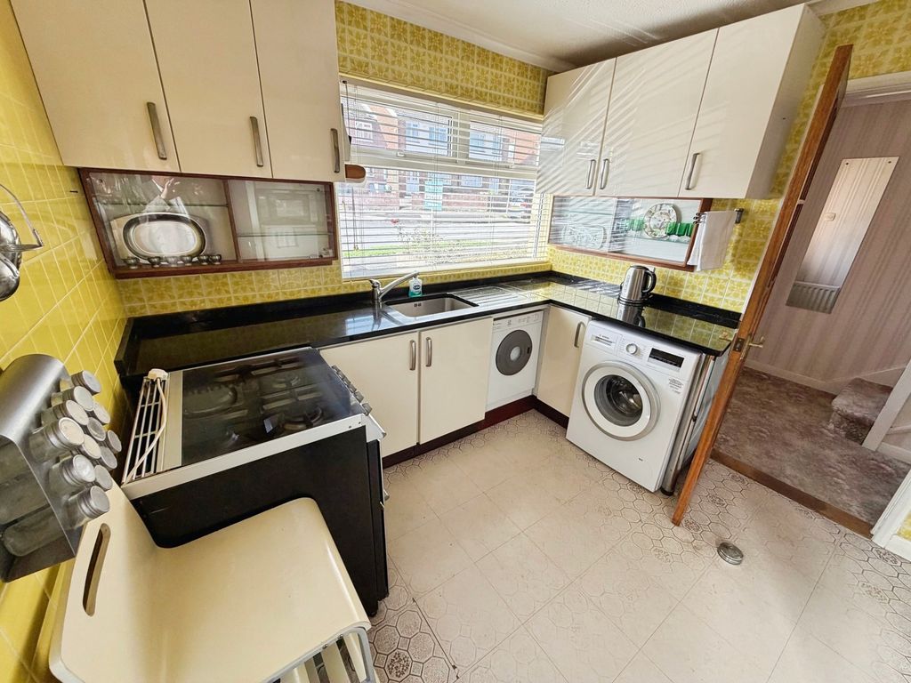 Property photo 2 of 14 Pbox-Img.Jpg