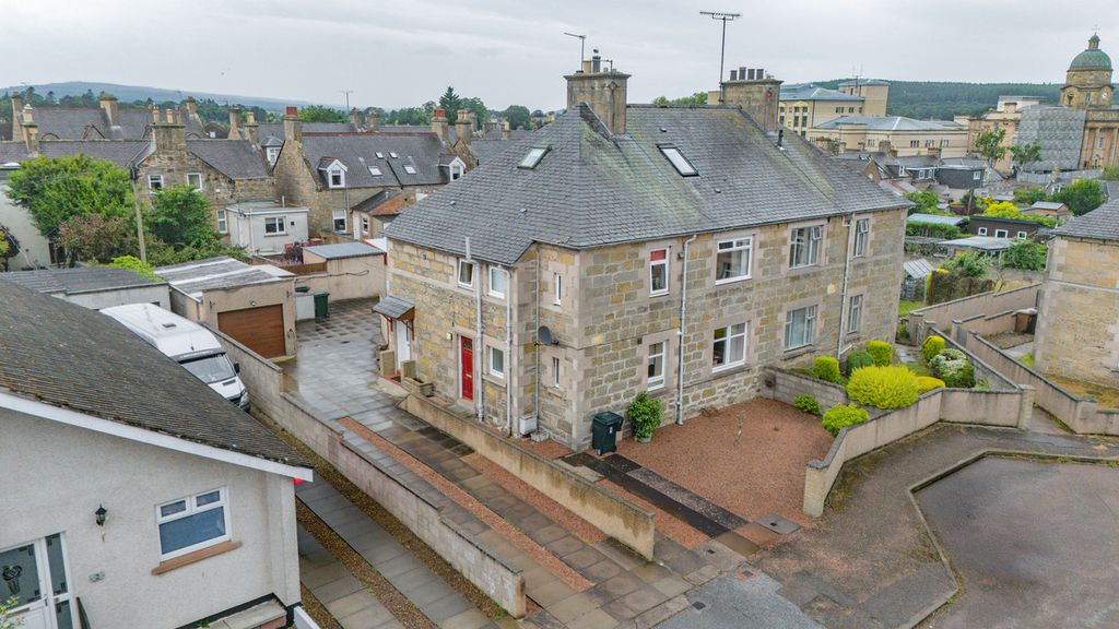 Property photo 1 of 35