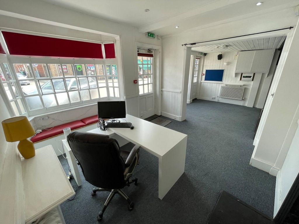 Property photo 3 of 29 Picture 3