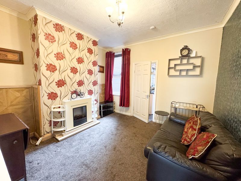 Property photo 3 of 13 Dining Room