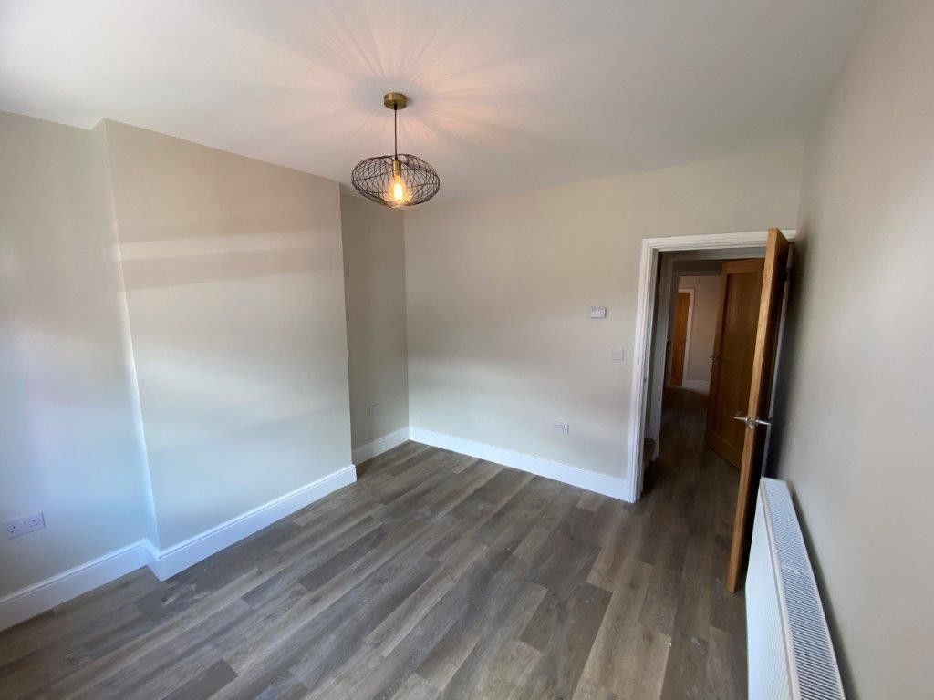 Property photo 3 of 14 (Main)