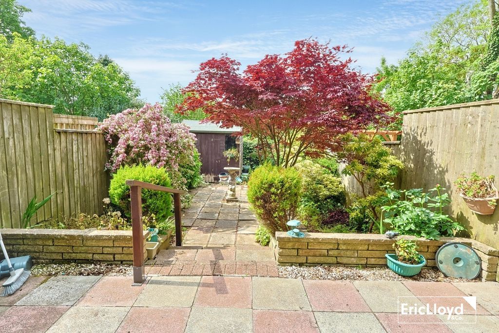 Property photo 2 of 14 Photo 13