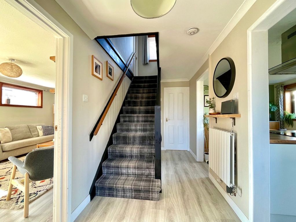 Property photo 2 of 37