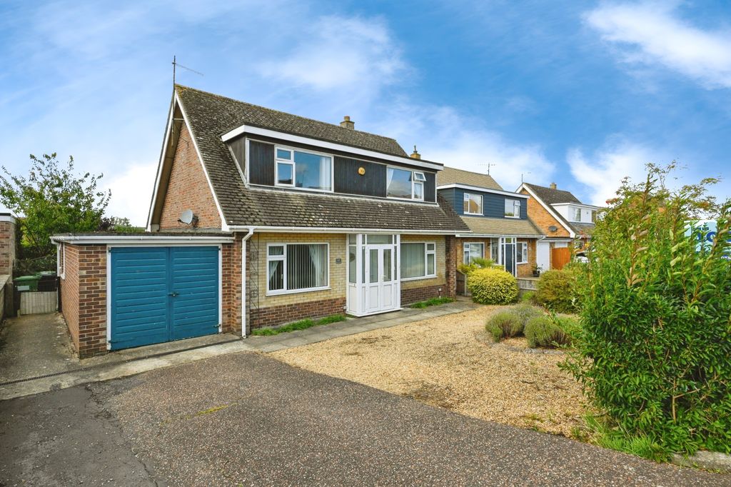 Property photo 1 of 20 64037