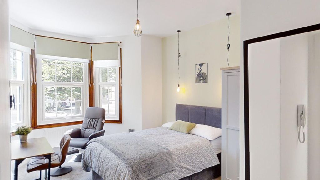 Property photo 1 of 8 Photo