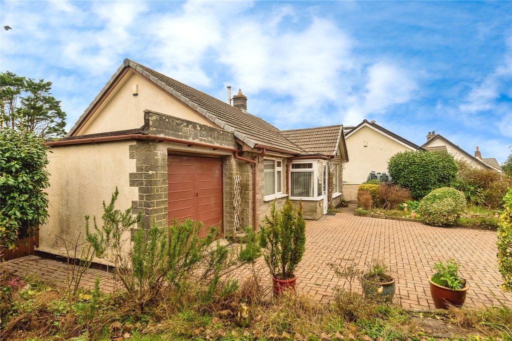 Property photo 3 of 23 Picture No. 27