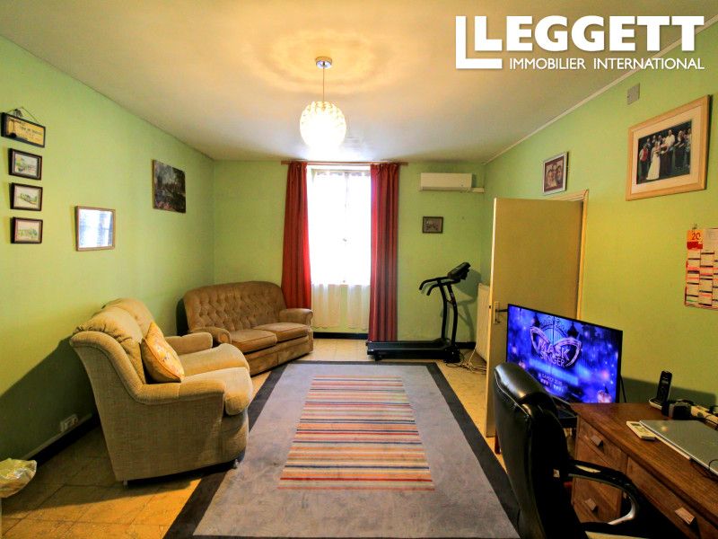 Property photo 2 of 10