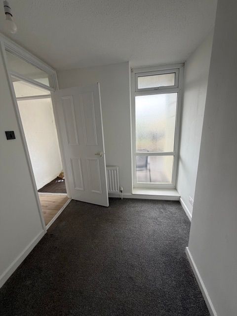 Property photo 2 of 15 1F7d0F89-89E0-4B4A-Bc36-1F8A456F12E5
