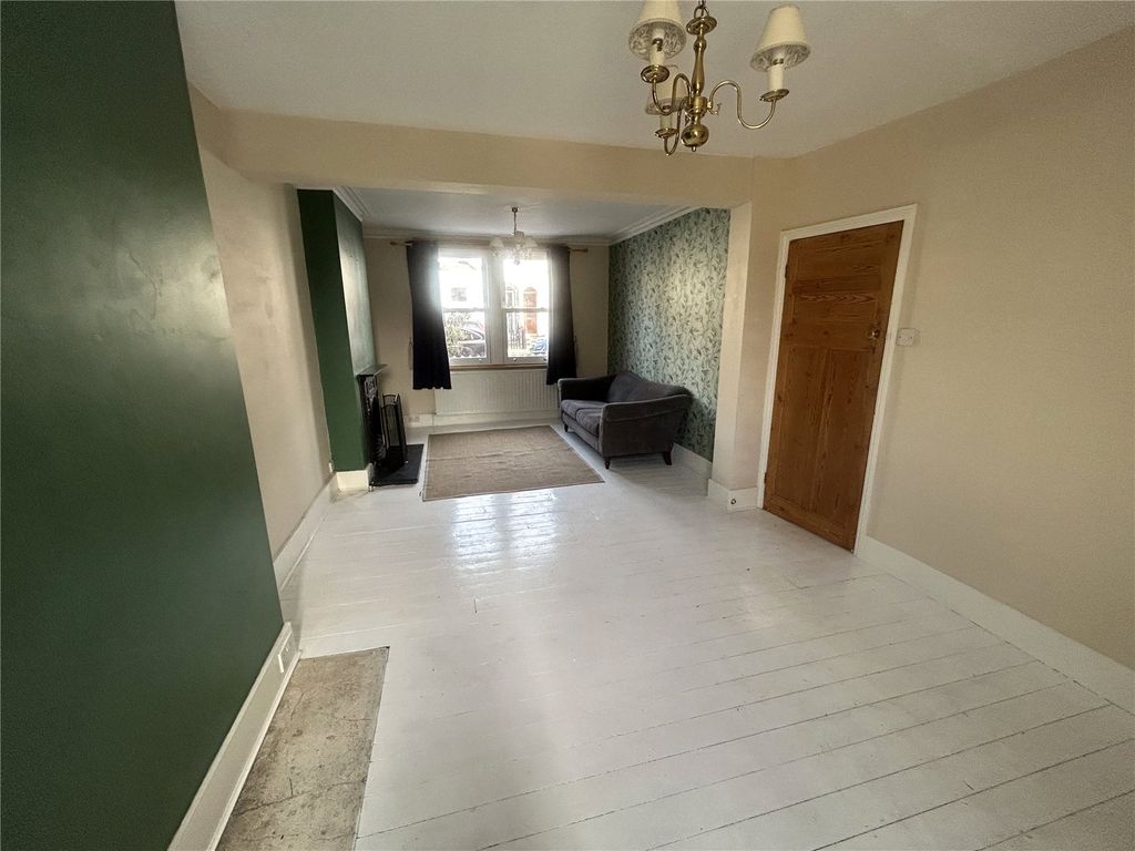 Property photo 2 of 15 Picture No. 23