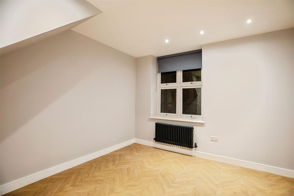 Property photo 2 of 12 0T7A1613-Hdr.Jpg