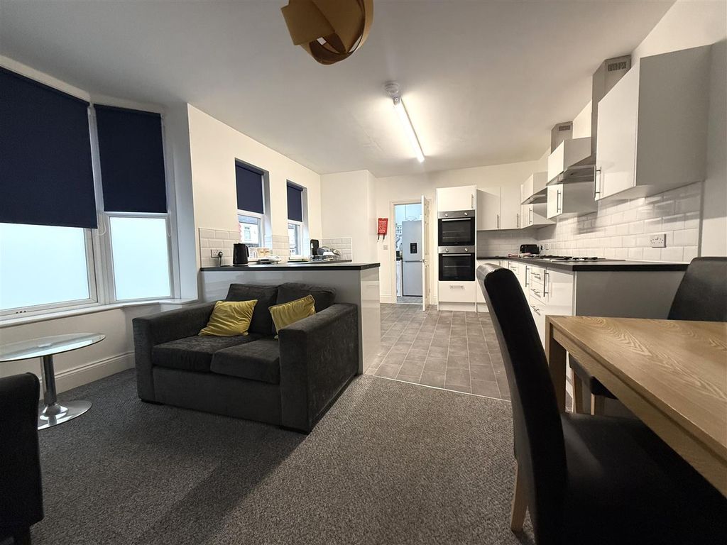 Property photo 2 of 2 Photo 12-11-2025, 13 59 29.Jpg