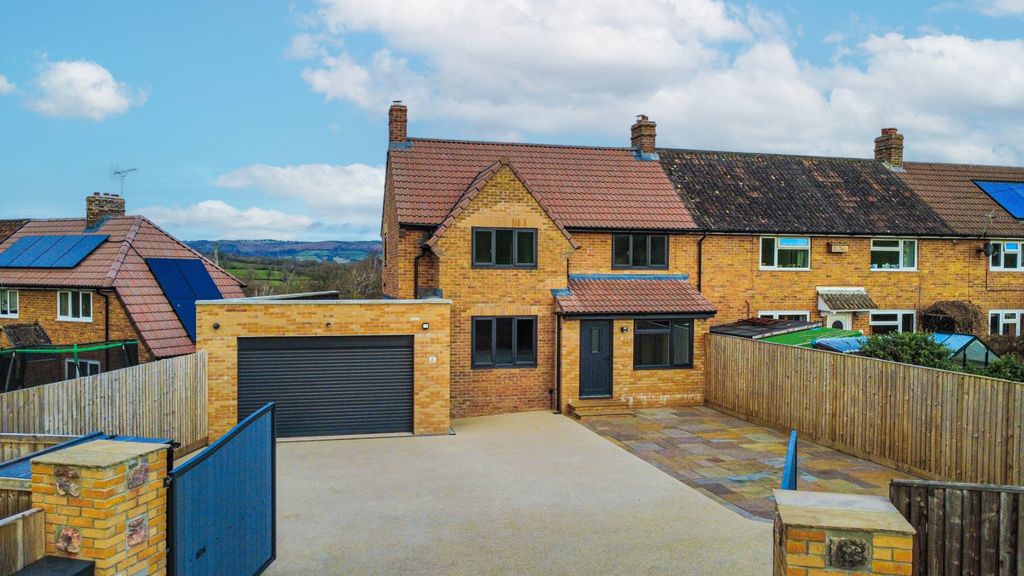 Property photo 1 of 24 4412193