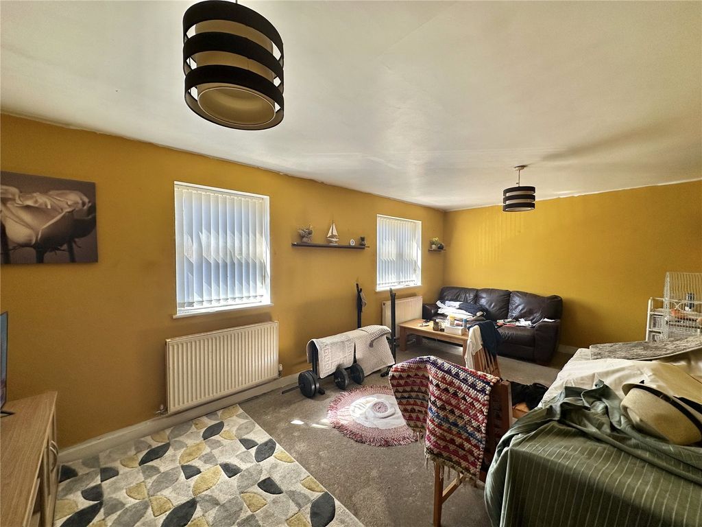 Property photo 2 of 6 Picture No. 05
