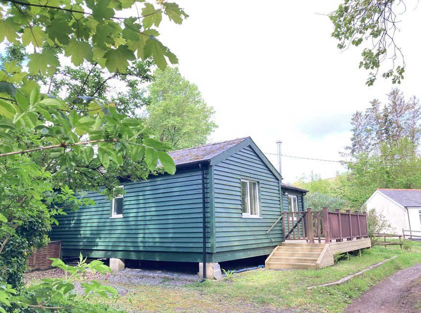 Property photo 2 of 19 Picture No. 44