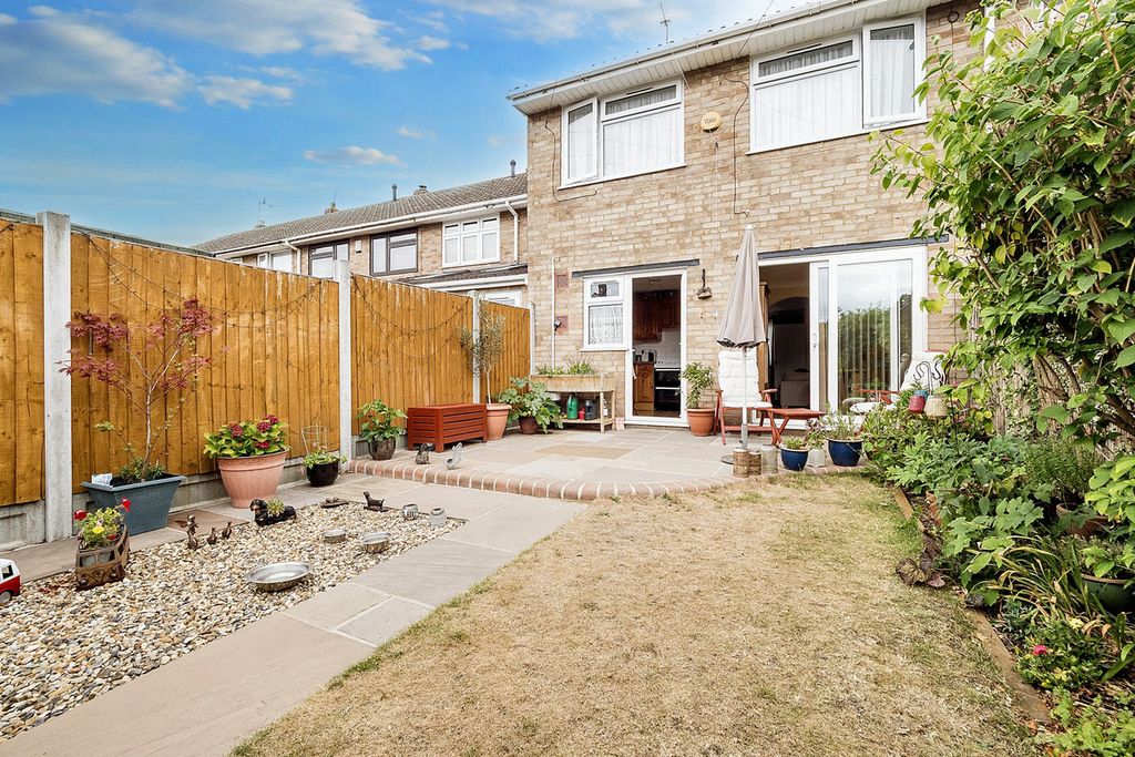 Property photo 2 of 22