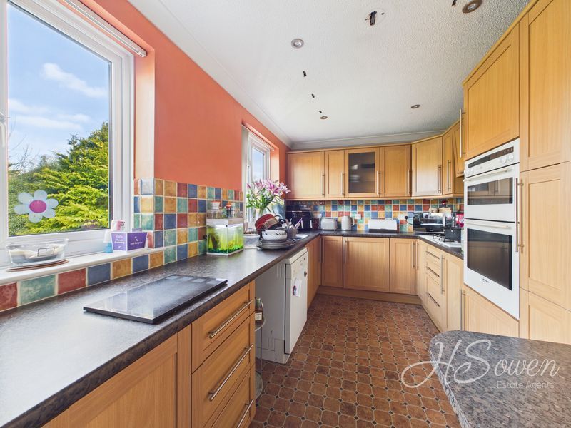 Property photo 3 of 19 Photo 29