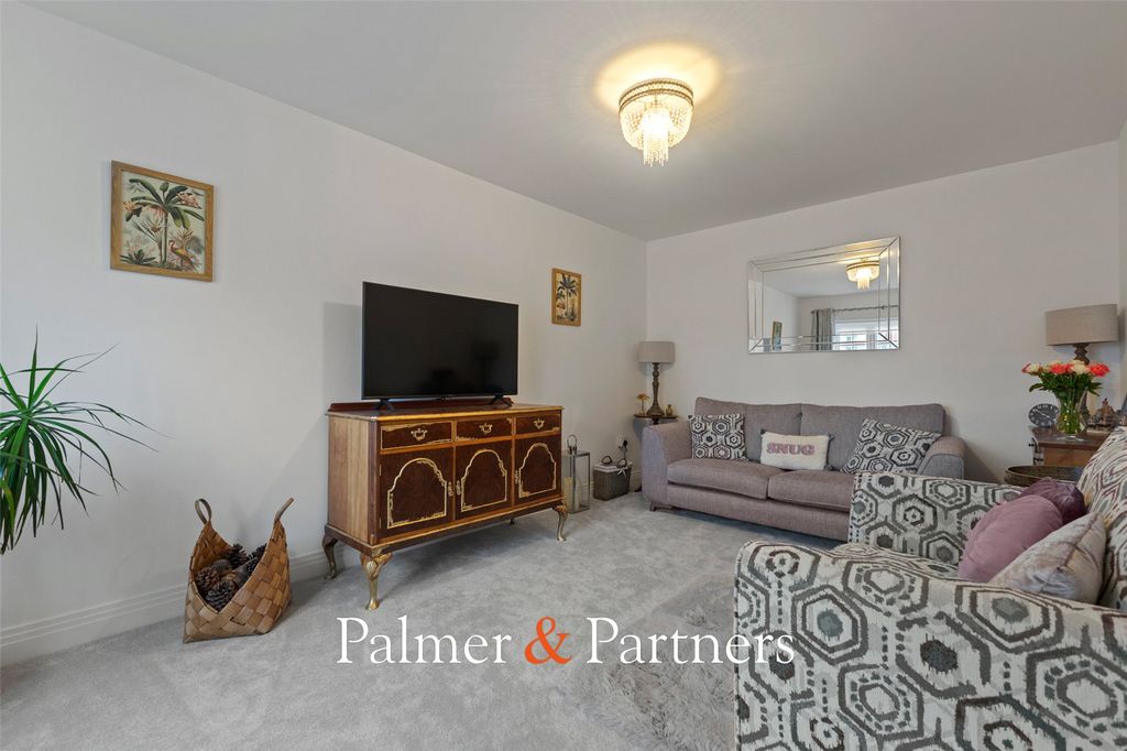 Property photo 3 of 27 Picture No. 23