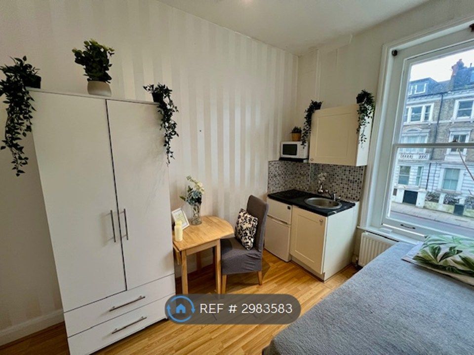 Property photo 2 of 13