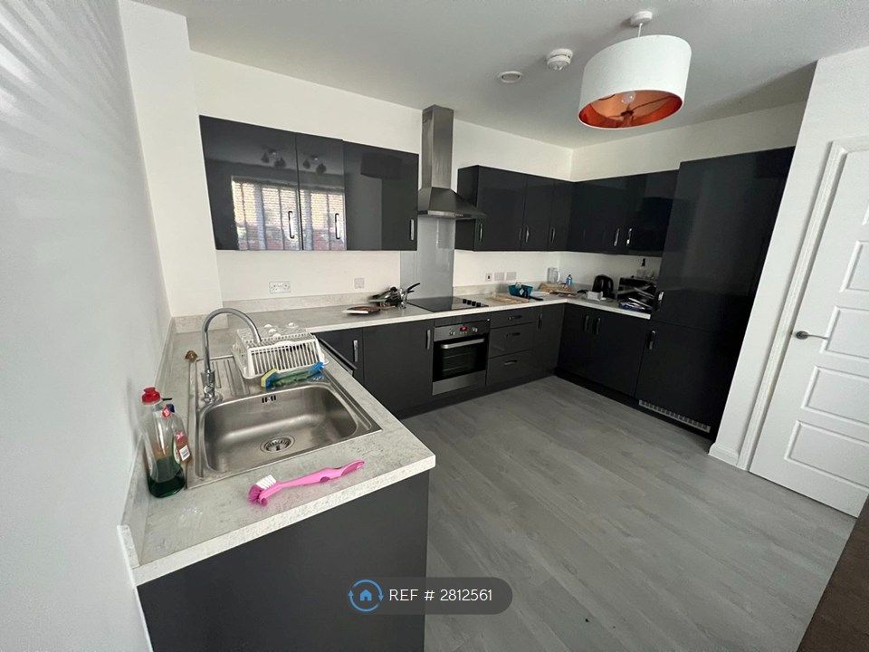 Property photo 1 of 14 Kitchen