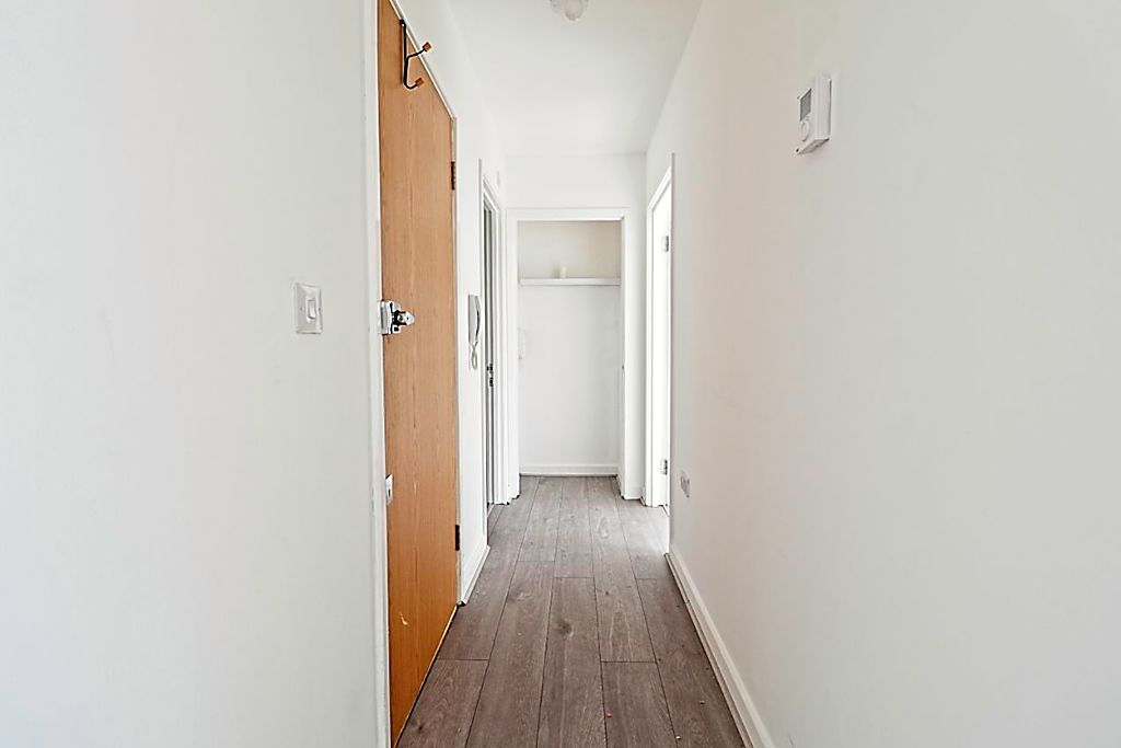 Property photo 3 of 15 Hallway