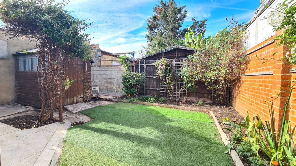 Property photo 3 of 7