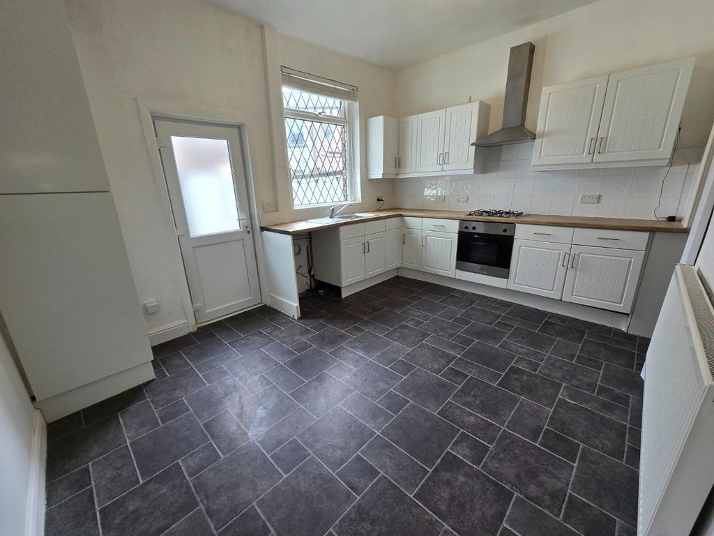 Property photo 3 of 11 Kitchen/Diner