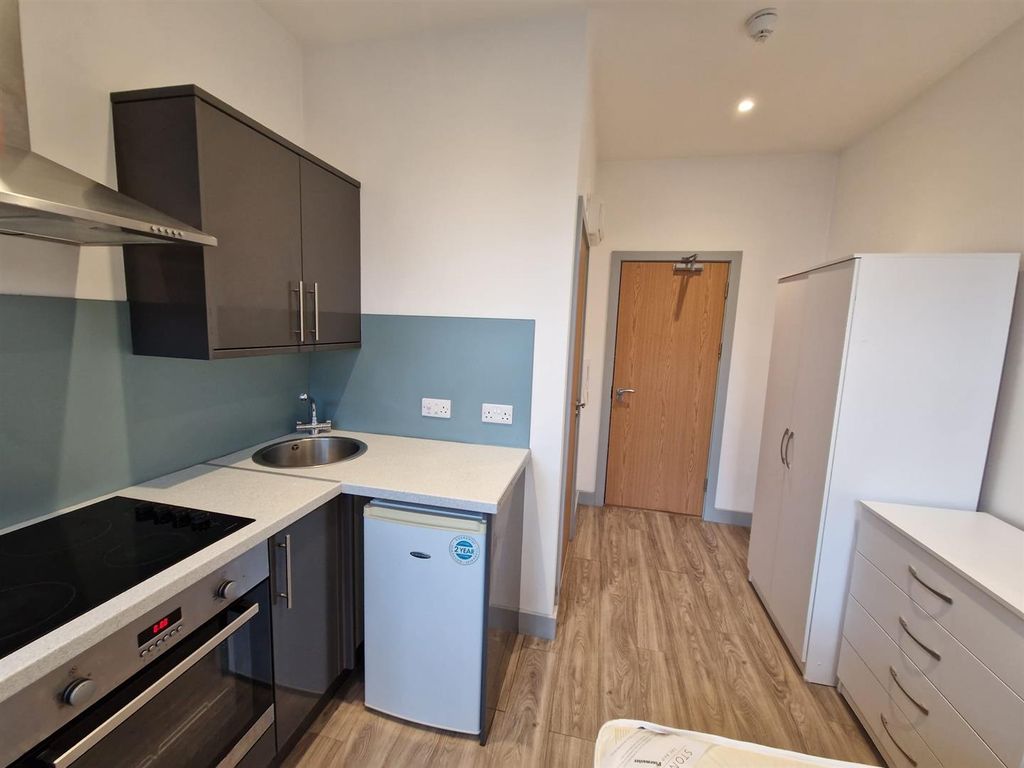 Property photo 3 of 10 Whatsapp Image 2025-03-07 At 15.34.16_Aba3B450.Jpg