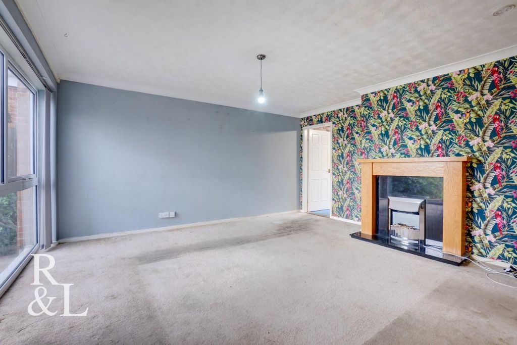 Property photo 3 of 25 Royston&amp;Lund (18).Jpg