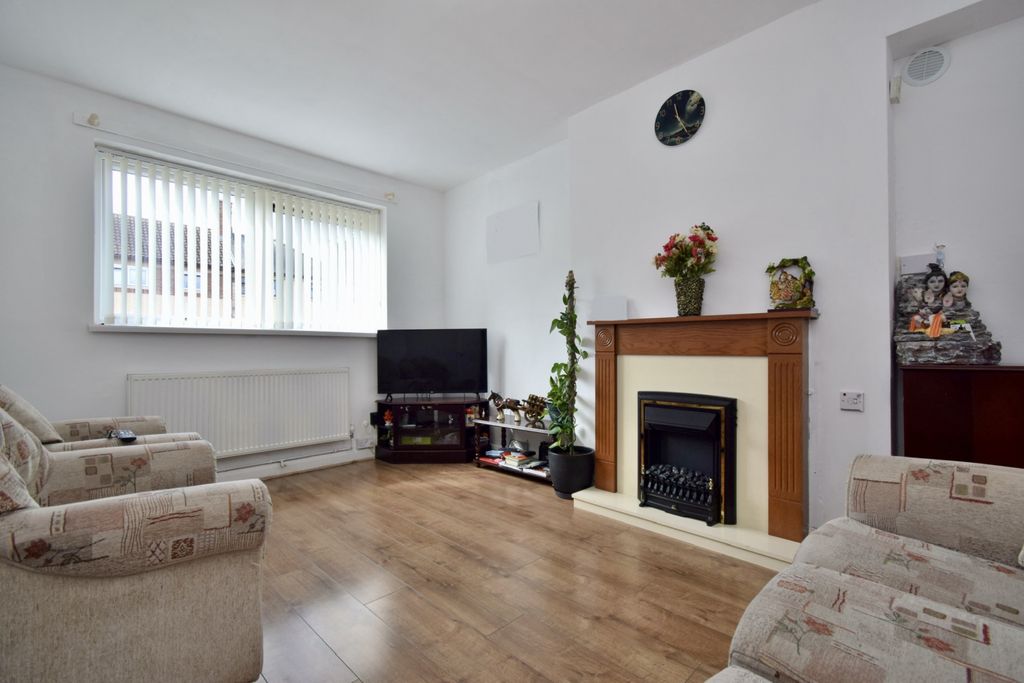 Property photo 2 of 12 Gallery