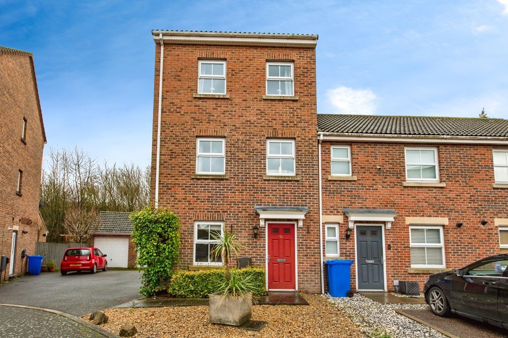 Property photo 1 of 18 Pbox-Img.Jpg