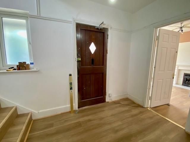 Property photo 2 of 16 Entrance Hall