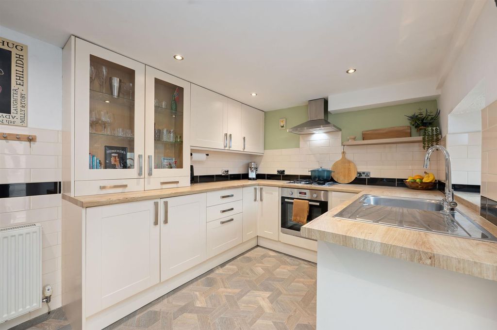 Property photo 3 of 33 14.Jpg