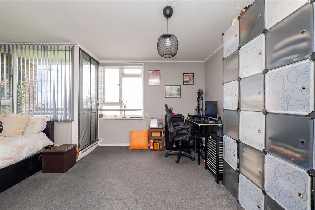 Property photo 3 of 13 Cg-009.Jpg