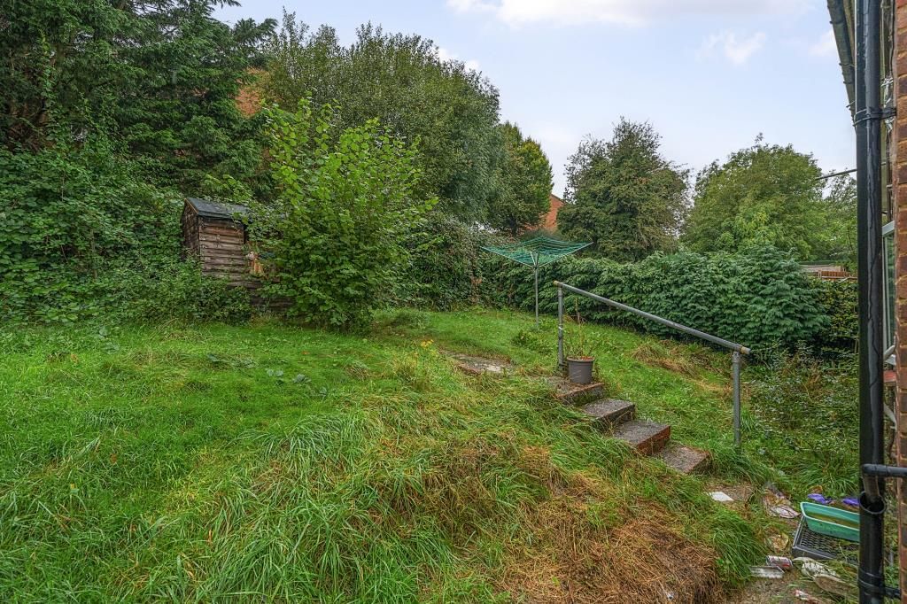 Property photo 3 of 10 Outside View