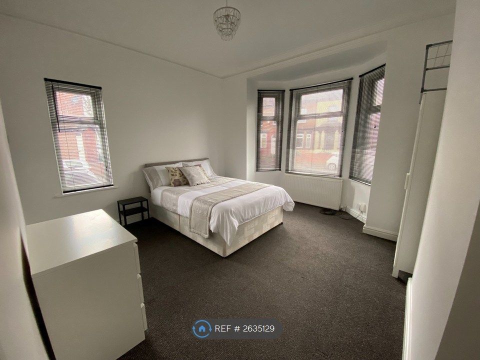 Property photo 1 of 5 Bedroom