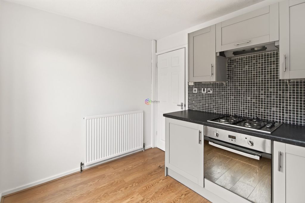Property photo 3 of 12 Kitchen / Diner