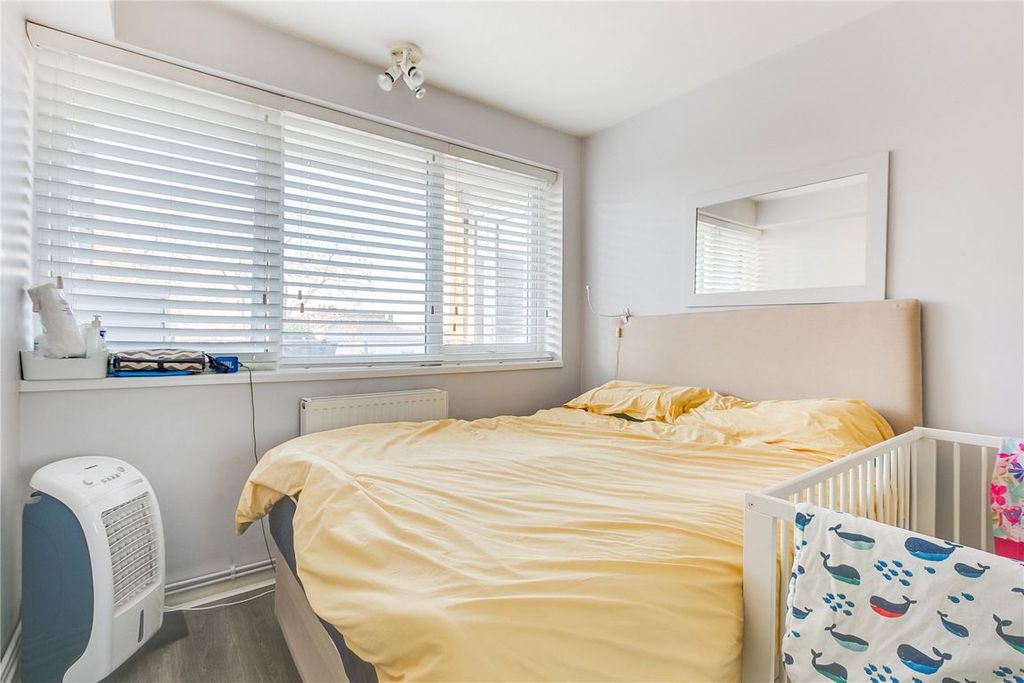 Property photo 3 of 5