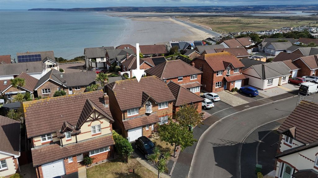 Property photo 1 of 16 1 Dudley Way Drone.Jpg