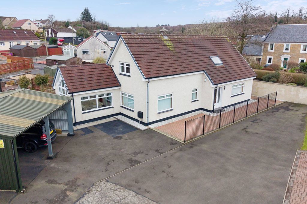 Property photo 1 of 27