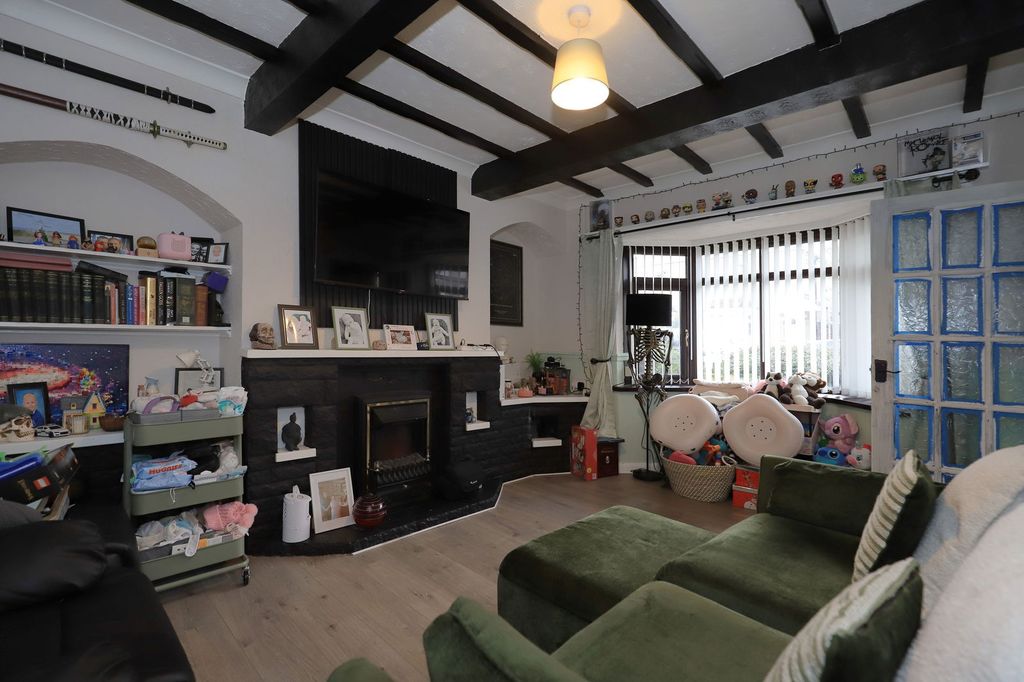 Property photo 3 of 22