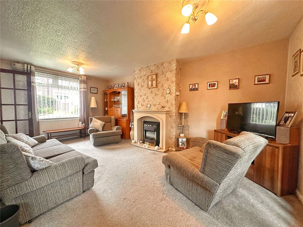 Property photo 3 of 18 Picture No. 05