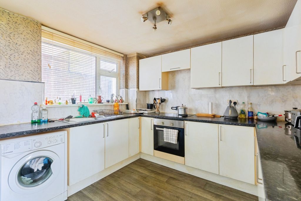 Property photo 3 of 15