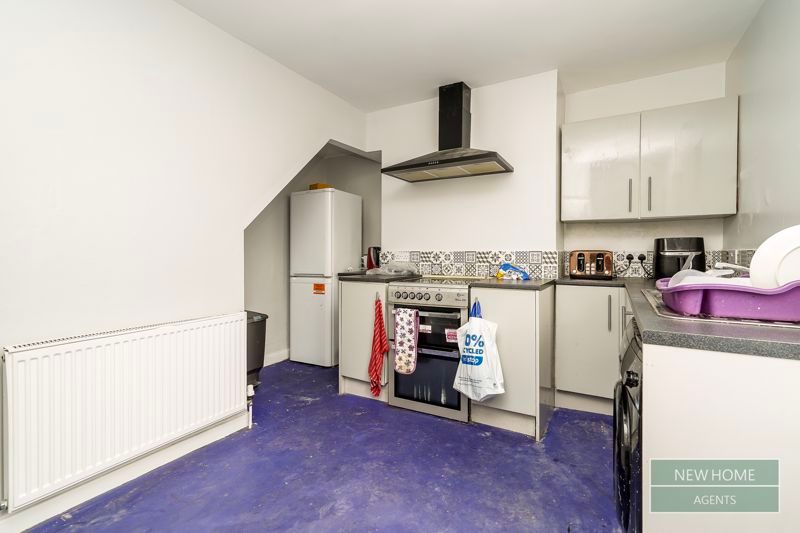 Property photo 3 of 10 Photo 5