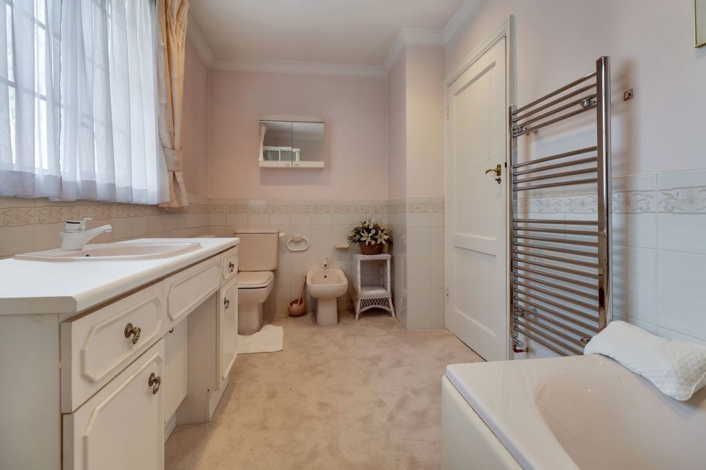 Additional image 15 of 5 bed detached house for salePalace Road, East Molesey KT8