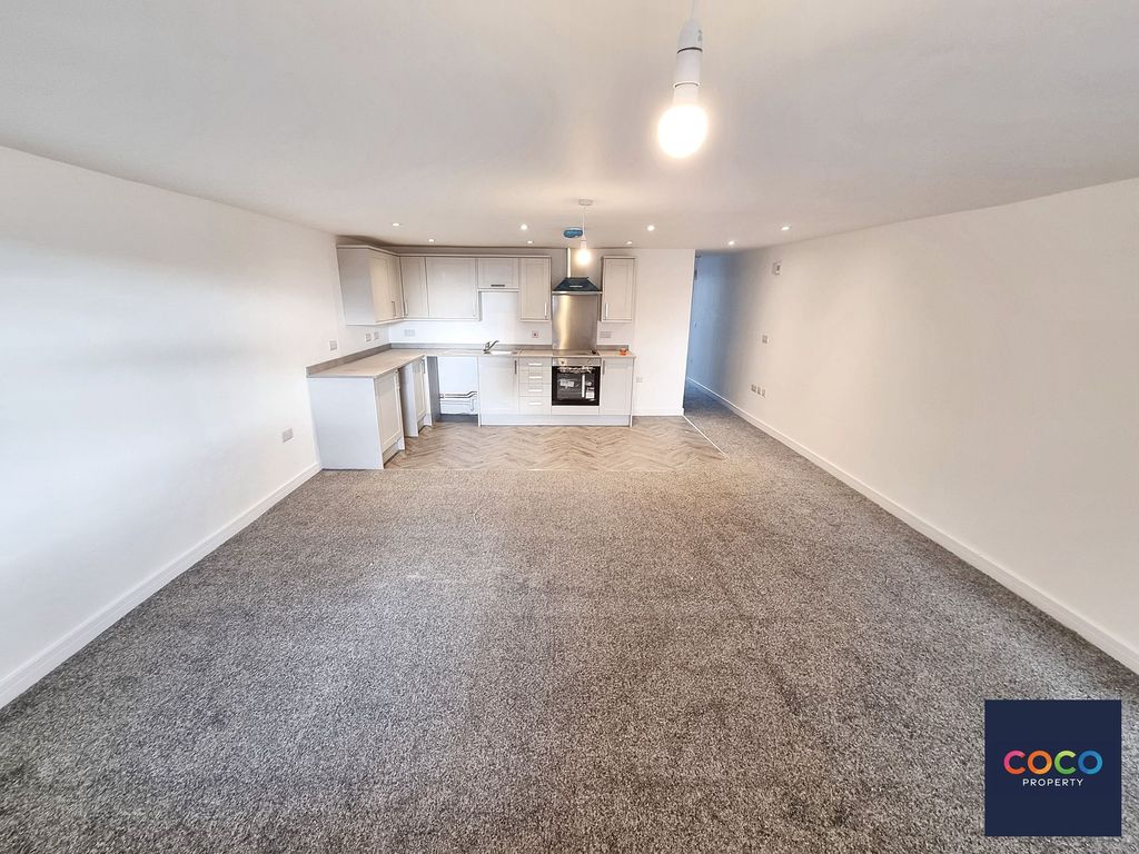 Property photo 3 of 8 Open Plan