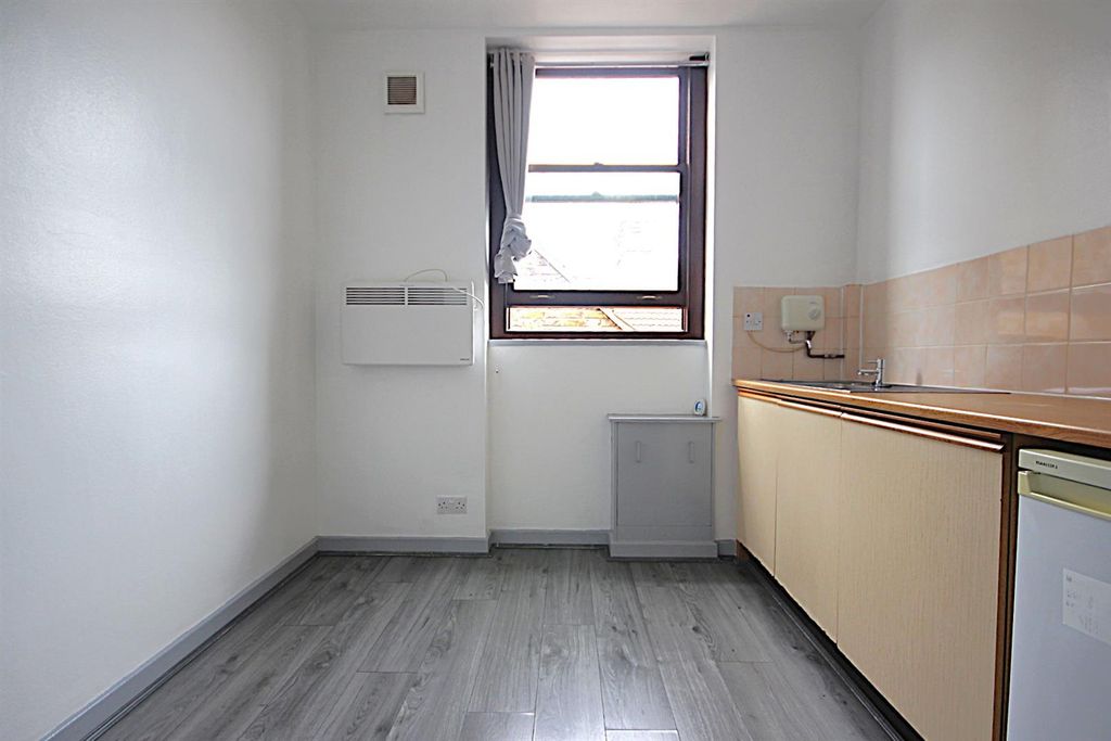 Property photo 2 of 10 Img_3413.Jpg