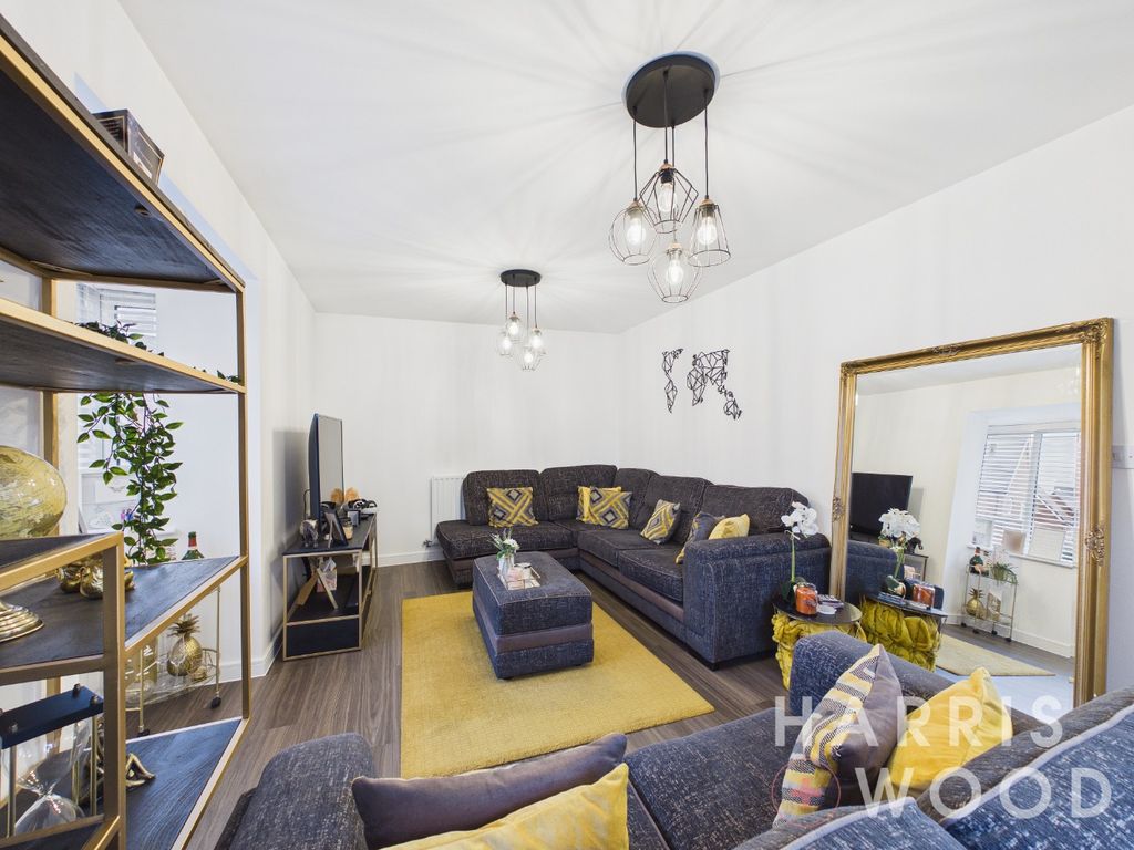 Property photo 3 of 20 4800105