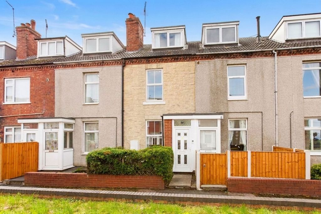 Property photo 1 of 30